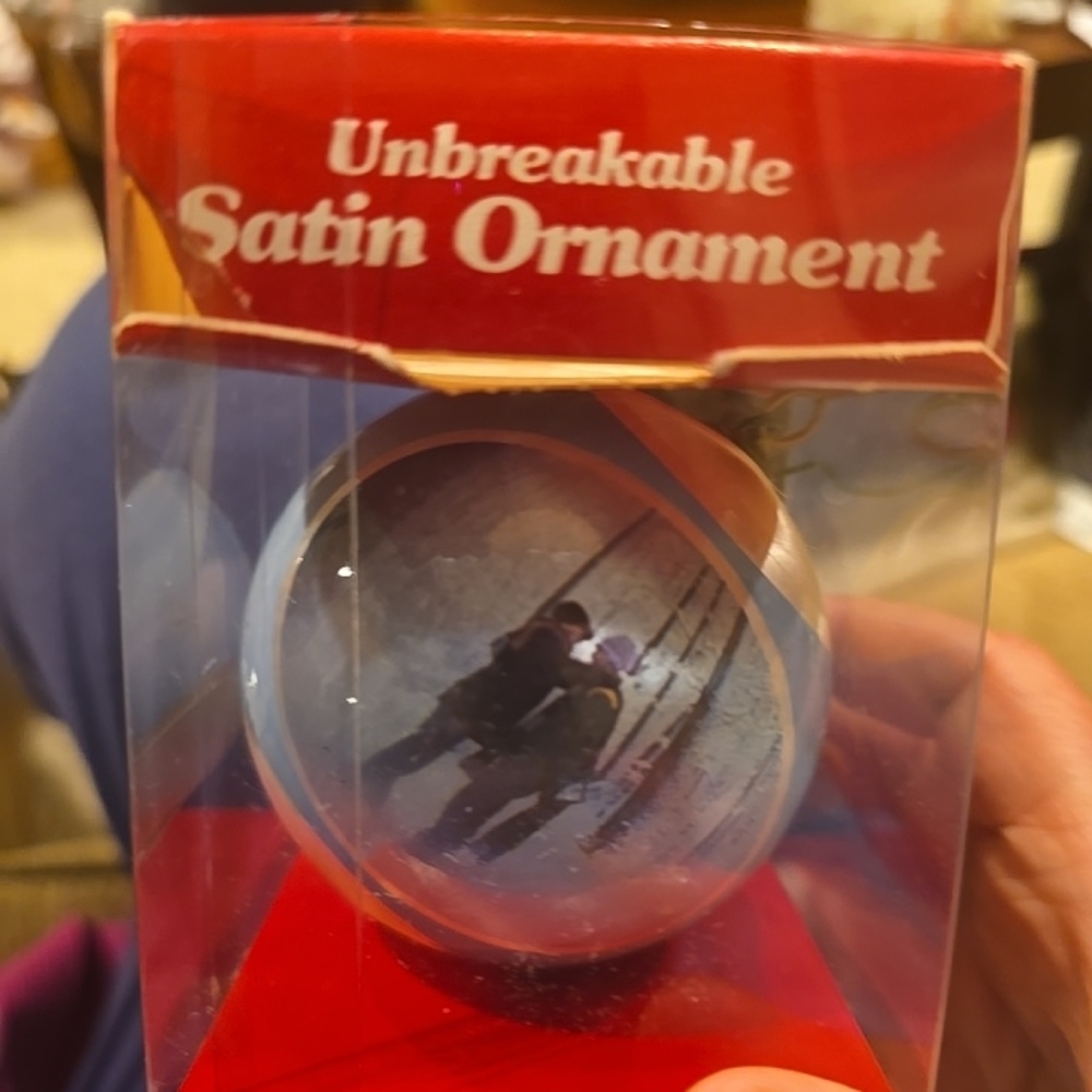 Elegant Satin Ornament - Red